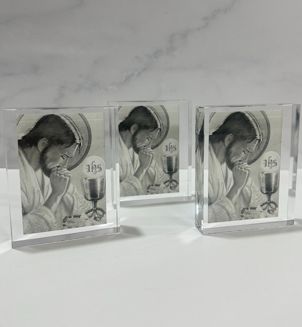 Free Standing Clear Display